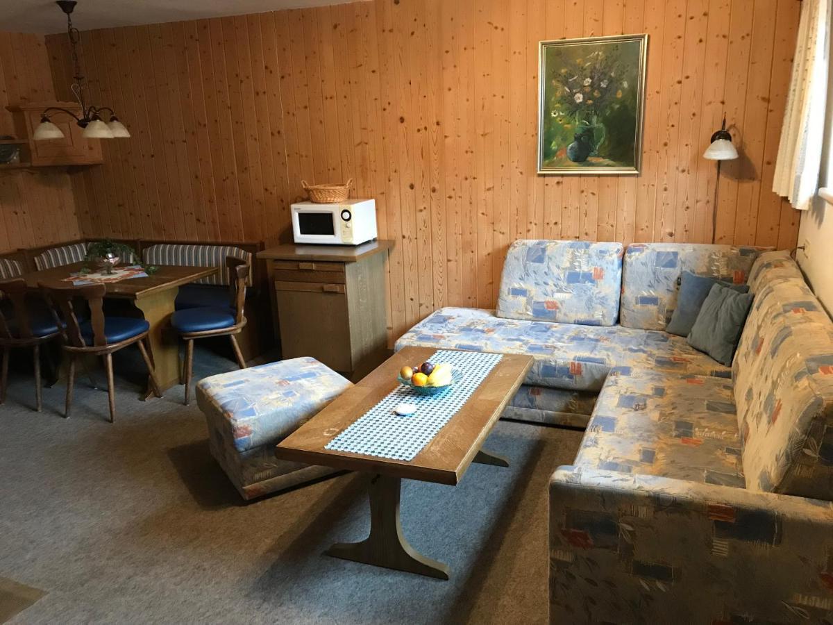 Pony-Ziegen-Hasen-Ranch Bichlbach Apartamento Exterior foto