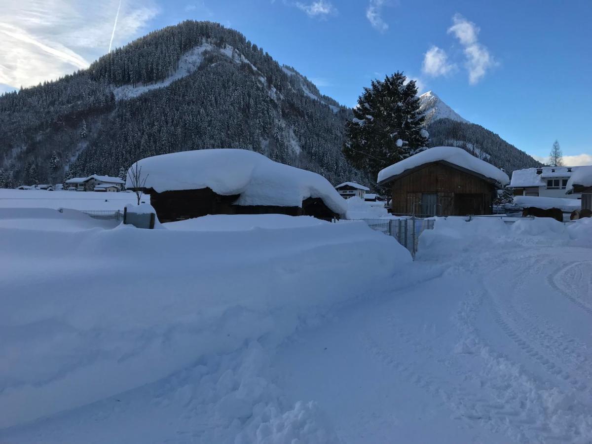 Pony-Ziegen-Hasen-Ranch Bichlbach Apartamento Exterior foto